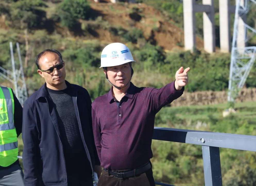 2022-10-28-祥云铁路专用线项目成功验收1.png