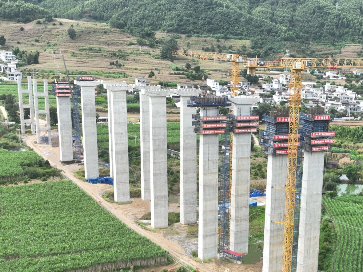 1763599871276502.jpg 南云高速项目 (2).JPG